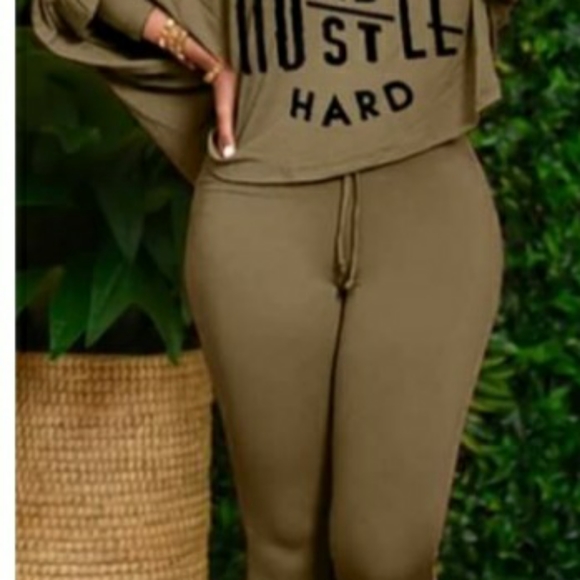Stay Humble hustle hard 2pc.Capri pants brownish green in color 100% Polyester - Picture 2 of 2